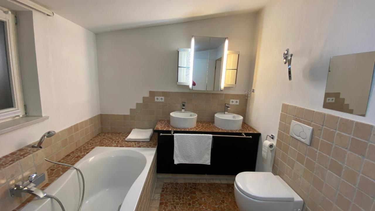 Fewo Luxus Wohnung Im Eigenen Ferienhaus, 120 Qm, Naehe Regensburg Mit Balkon, Terrasse & Garten, Gute Zuganbindung Laaber Экстерьер фото