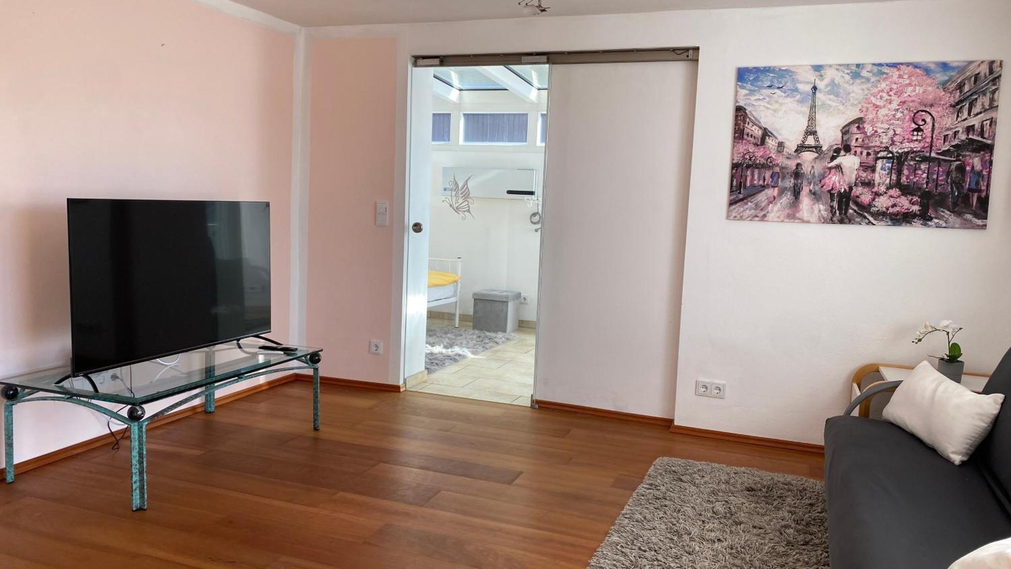 Fewo Luxus Wohnung Im Eigenen Ferienhaus, 120 Qm, Naehe Regensburg Mit Balkon, Terrasse & Garten, Gute Zuganbindung Laaber Экстерьер фото